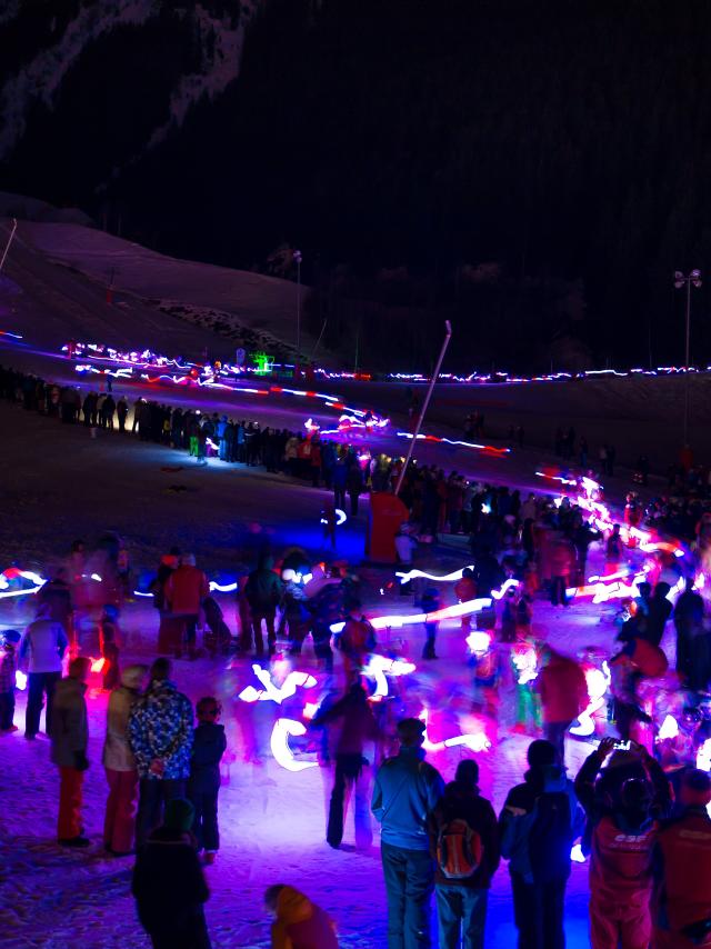 Descente aux flambeaux des enfants